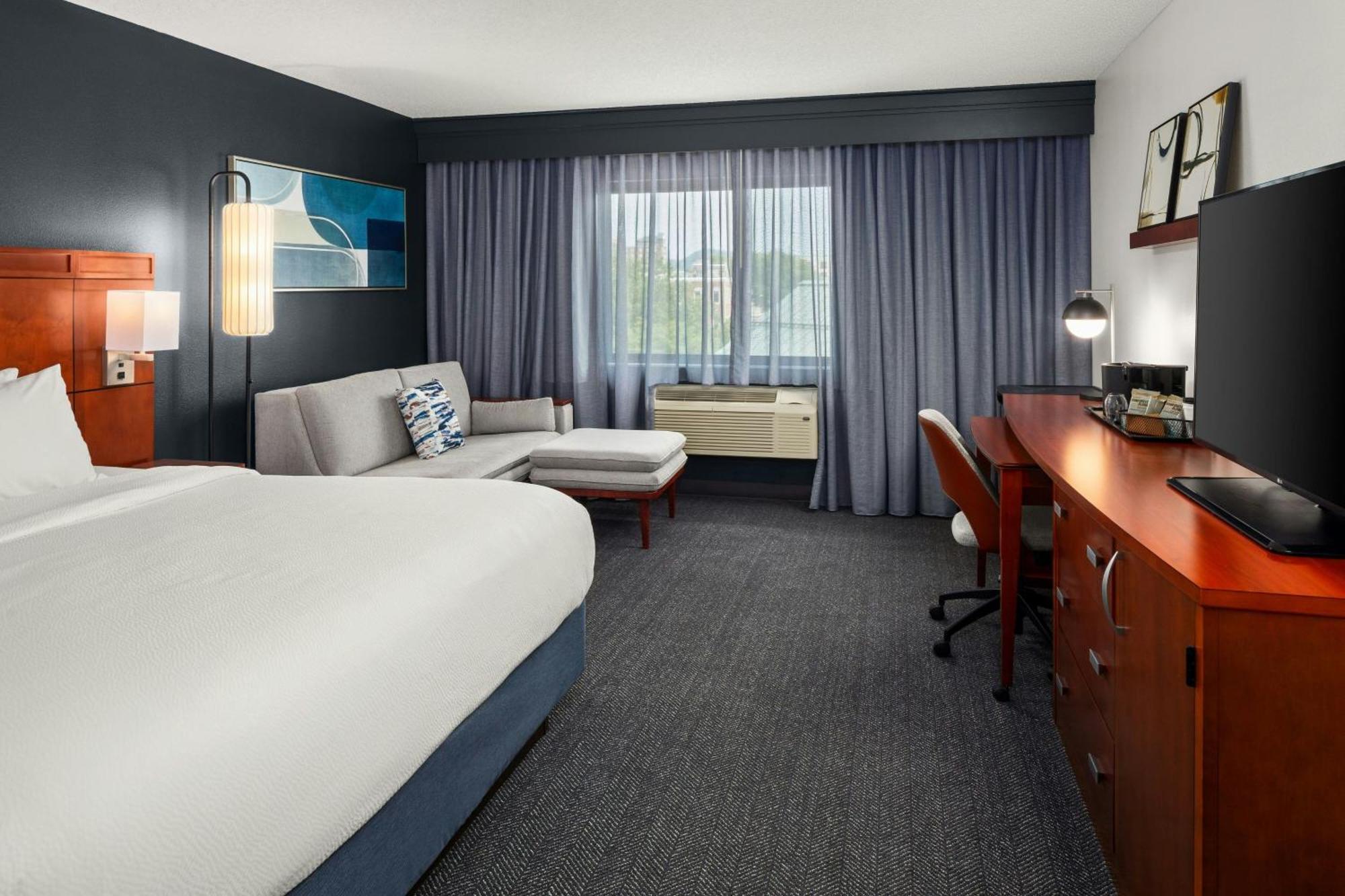 Courtyard La Crosse Downtown/Mississippi Riverfront Экстерьер фото