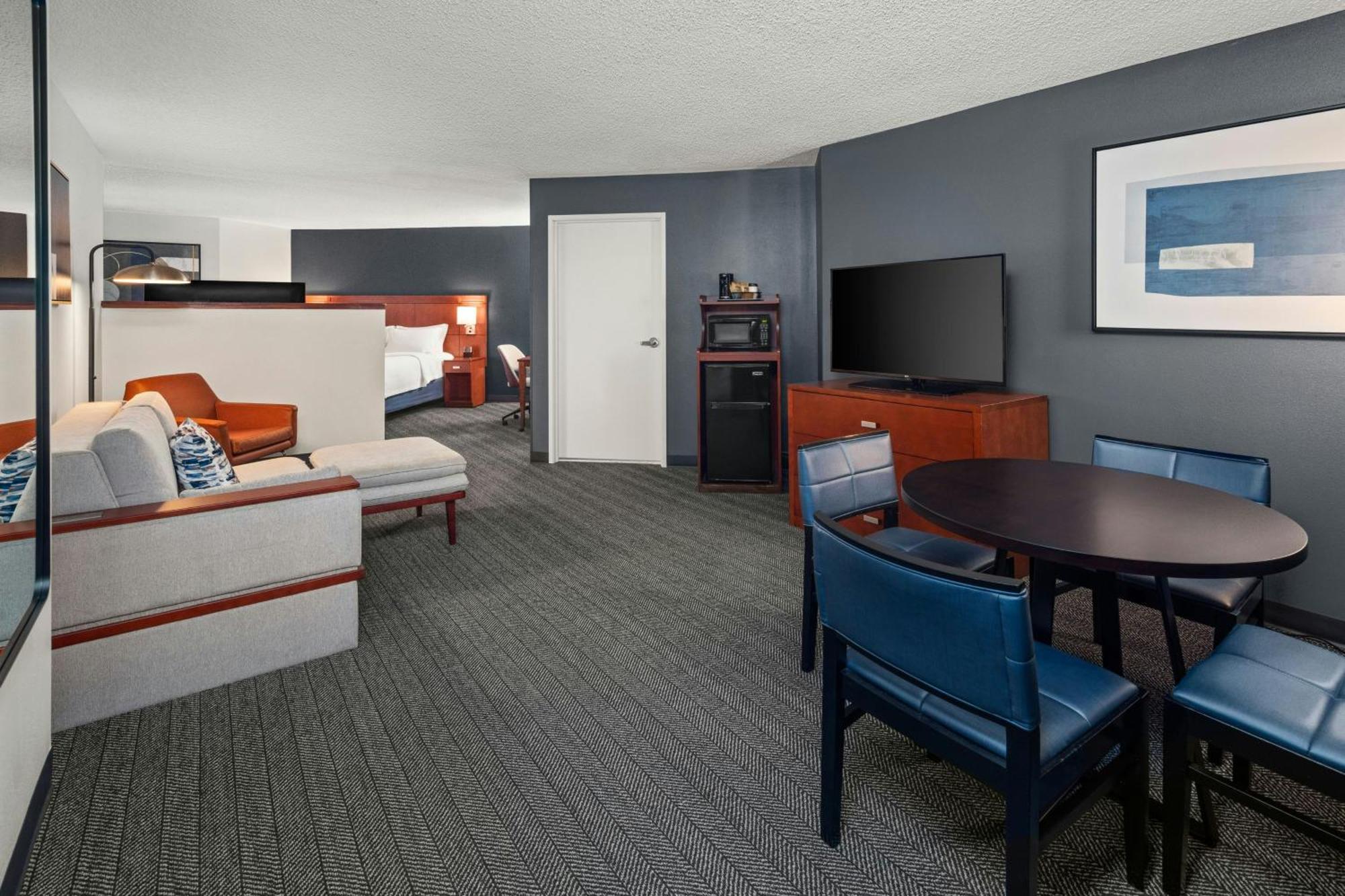 Courtyard La Crosse Downtown/Mississippi Riverfront Экстерьер фото